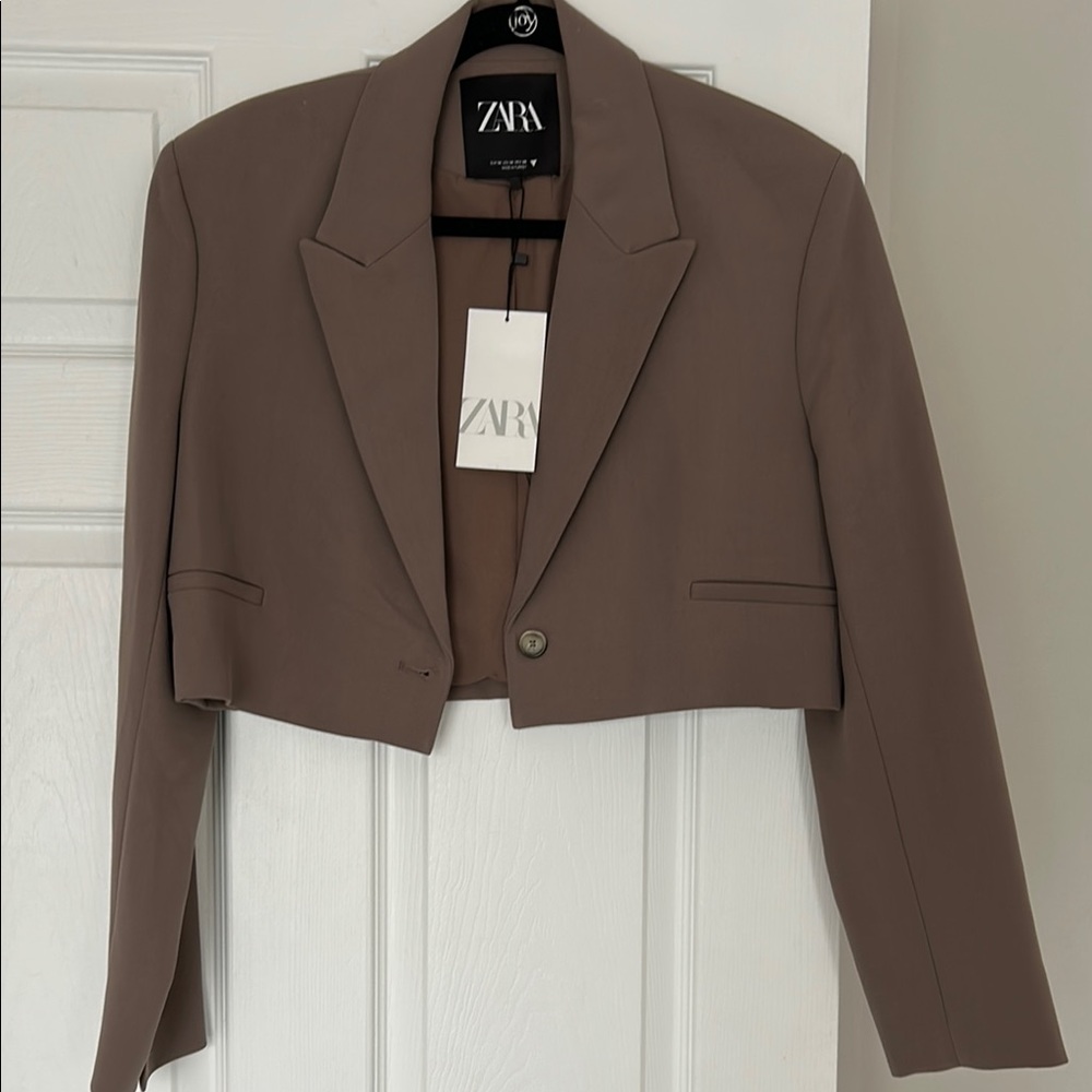 Zara Brown Cropped Blazer Modern Minimalist Design